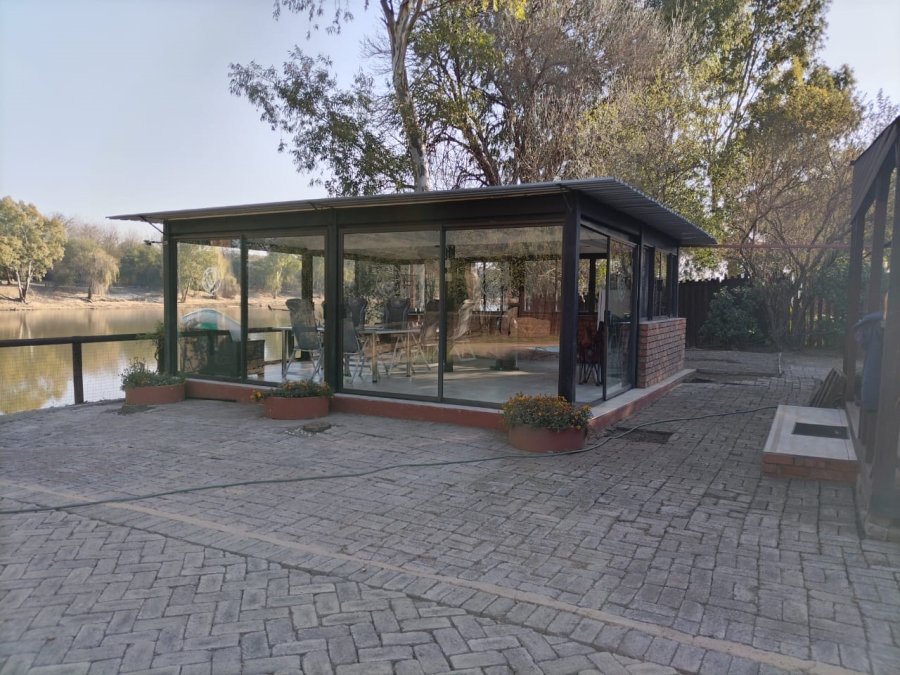 2 Bedroom Property for Sale in Mullersrust Free State